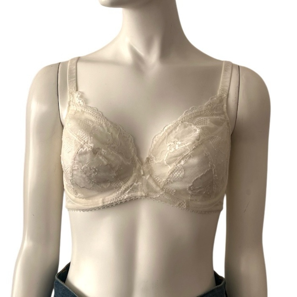 Wacoal White Lace Bra